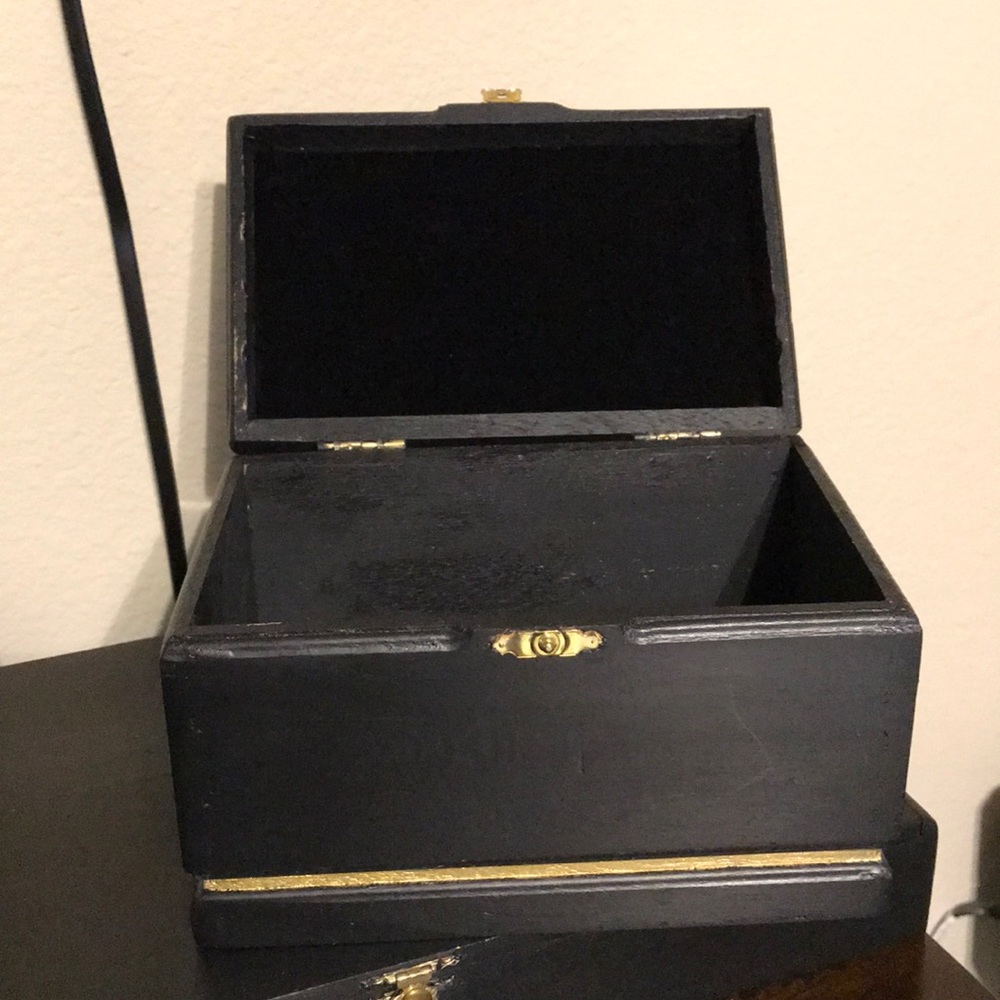 Hand painted Jewelry Box - Picture 6 of 11